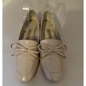 Zara‎ Patent Leather Shoes Loafers Women's 38 Beige Bow Preppy Working Flats
